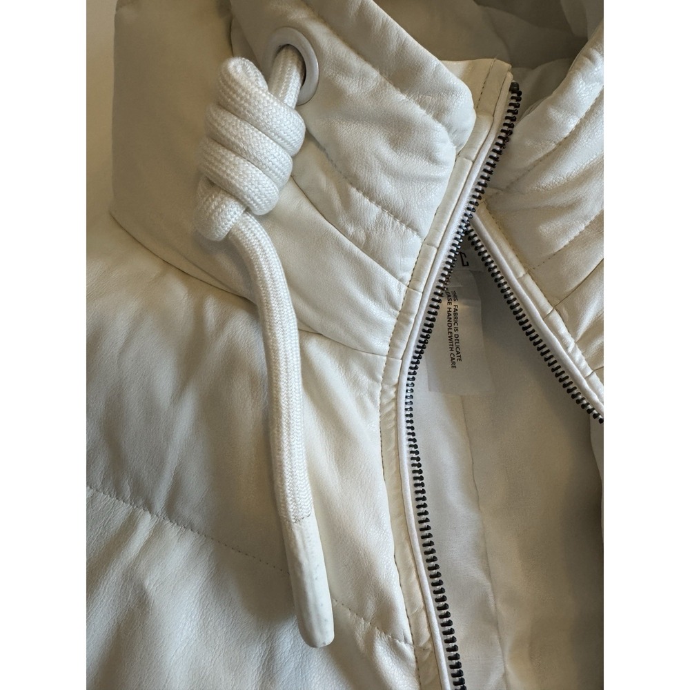 TCEC White Faux Leather Hooded Vest Chevron Quilted - Picture 10 of 14